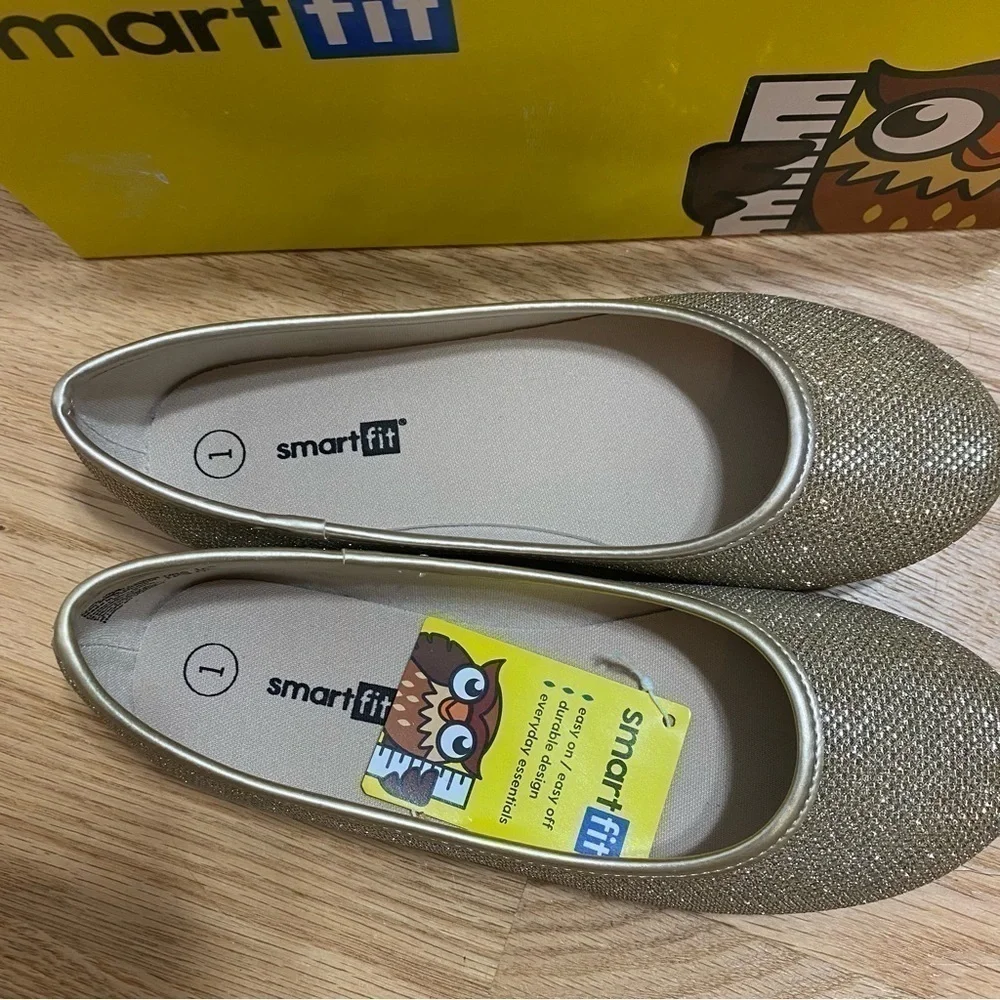 Smartfit Gold Flats Shoes NEW Kids Girls Youth Sz 1